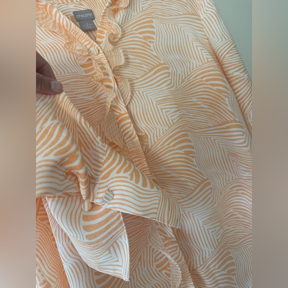CHICOS Ruffled lapel Top Size 2 - Picture 2 of 4